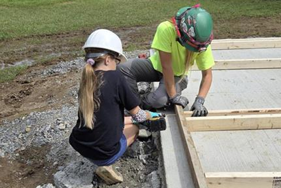 aci-she-builds-main01